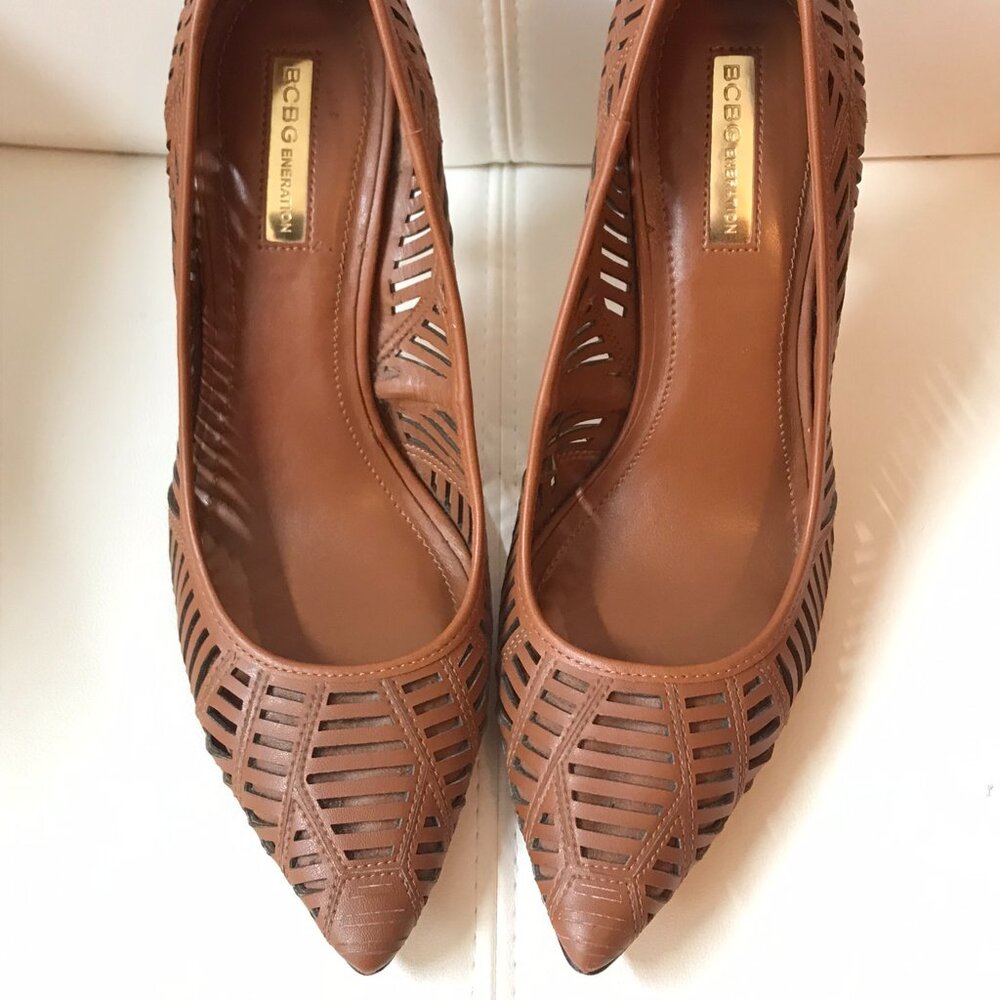BCBGeneration TM Brown Women's Pumps Size 39 US 9